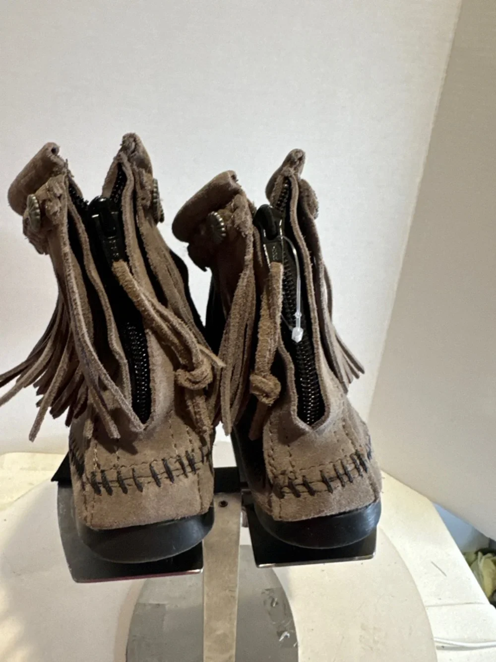 Minnetonka Women's Suede High Top Back Zip Boots size 8 NEW 291T - Picture 6 of 7
